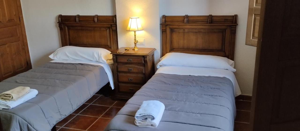 Albergue El Caseron De Fuentes Carrionas Cardano de Abajo Dış mekan fotoğraf